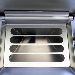 MANTECATORE ORIZZONTALE PER GELATO - MOD. PROFIGEL 50/70 - CONDENSATORE AD ACQUA - CAPACITA' lt 10 - PRODUZIONE ORARIA MASSIMA lt 70 - Programmi personalizzabili - ALIMENTAZIONE V 400/50Hz TRIFASE - POTENZA Kw 6,7 - DIM. Cm L 51 x P 75 x h 152 - NORMA CE